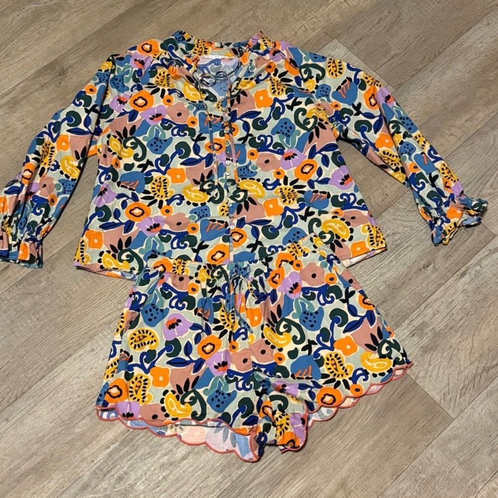 Karlie Short set - Multicolor Floral Sorts and Long Sleeve Top
